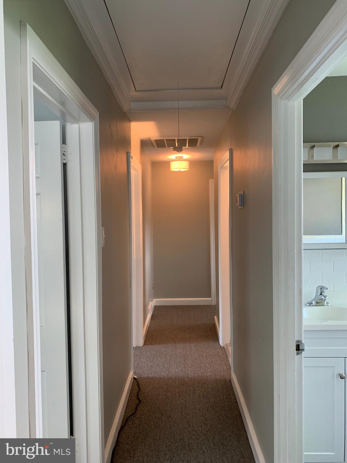 141 W WAYNE AVE