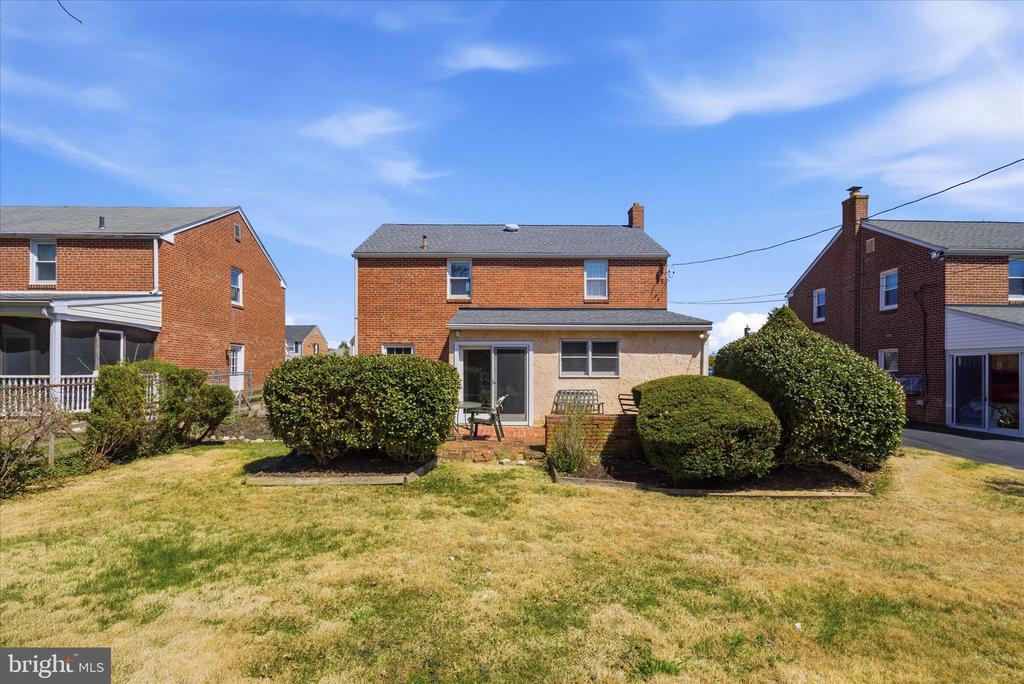 1612 COLONY LANE