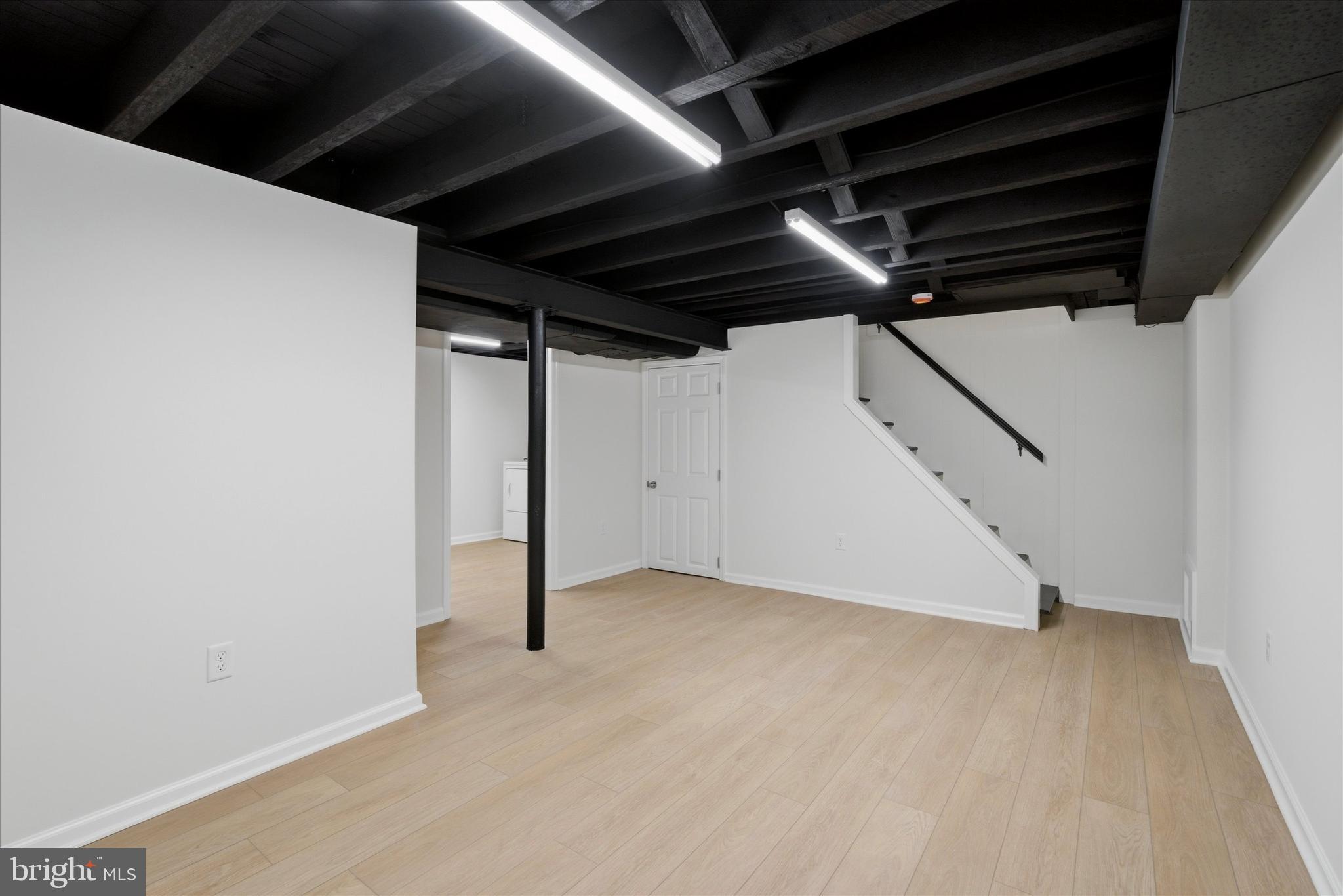 1612 COLONY LANE