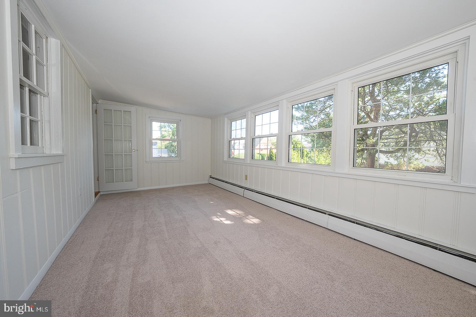 321 EARLINGTON ROAD