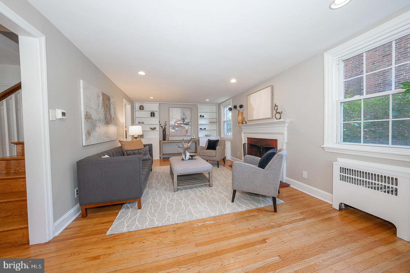 321 EARLINGTON ROAD