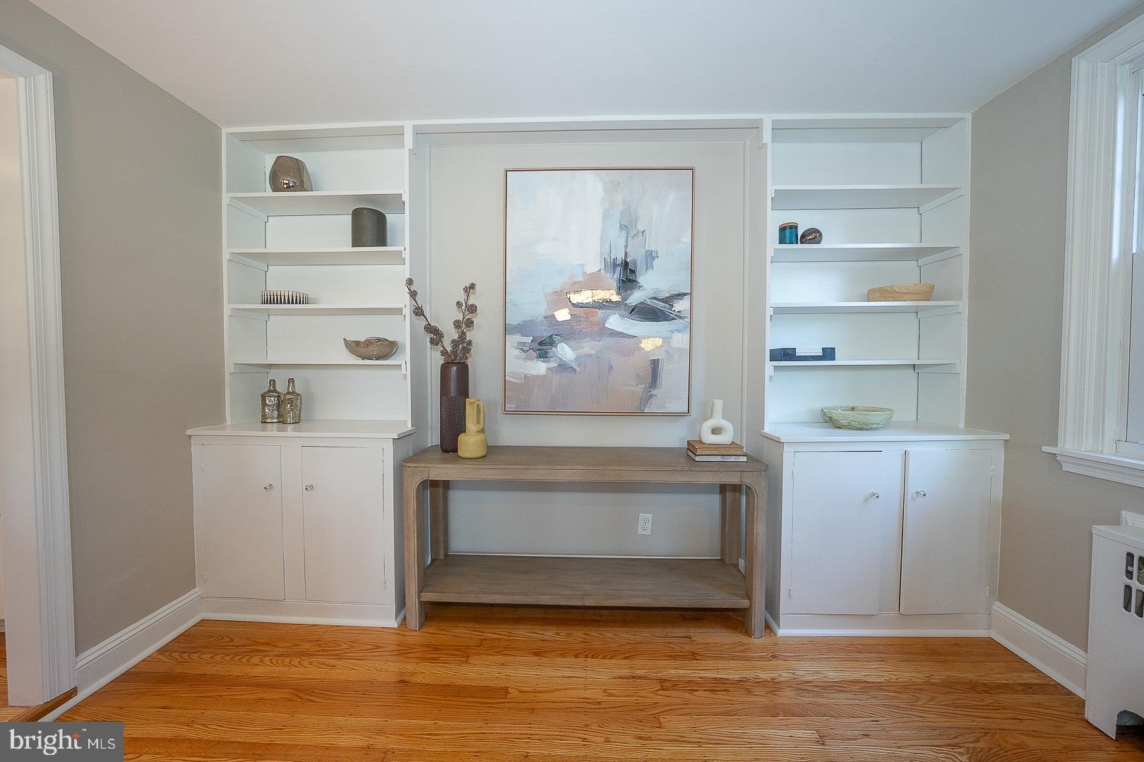 321 EARLINGTON ROAD
