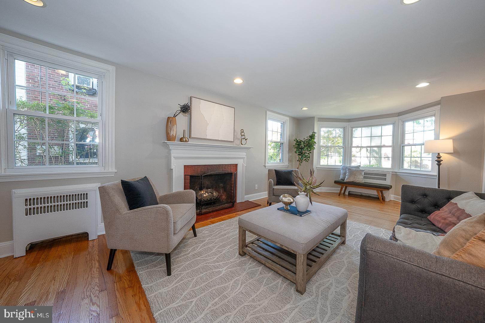 321 EARLINGTON ROAD