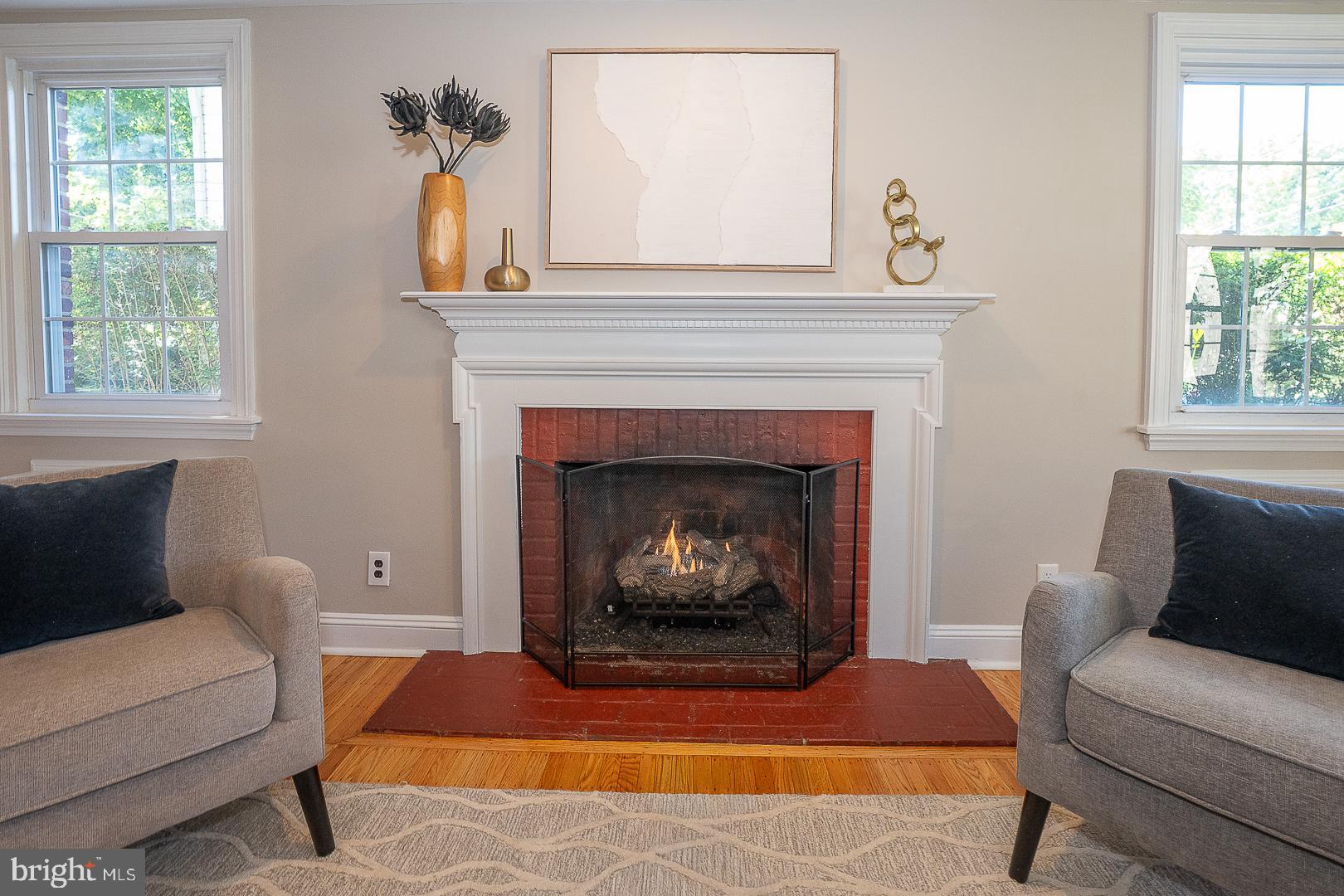 321 EARLINGTON ROAD