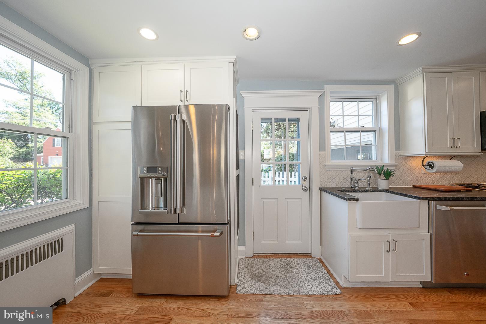 321 EARLINGTON ROAD