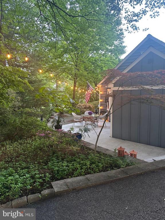 646 BEECHWOOD DRIVE