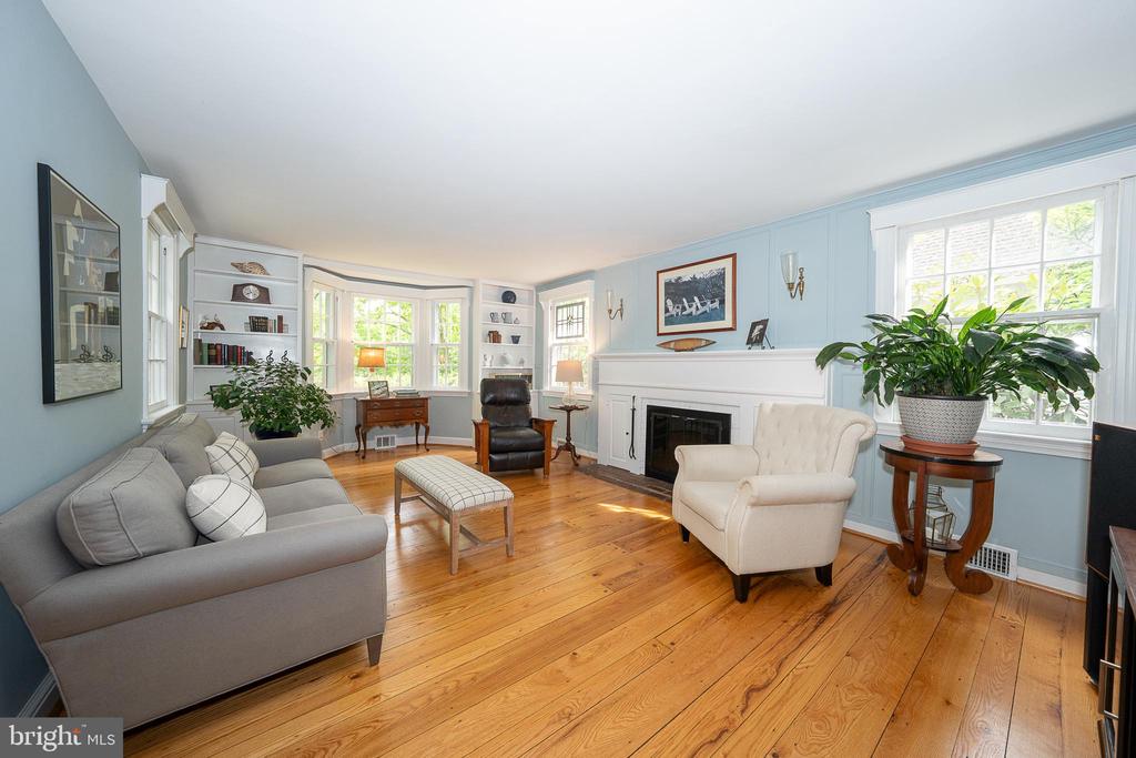 646 BEECHWOOD DRIVE