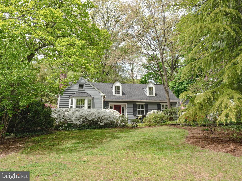 646 BEECHWOOD DRIVE