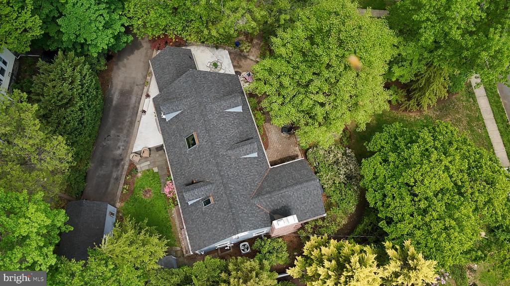646 BEECHWOOD DRIVE
