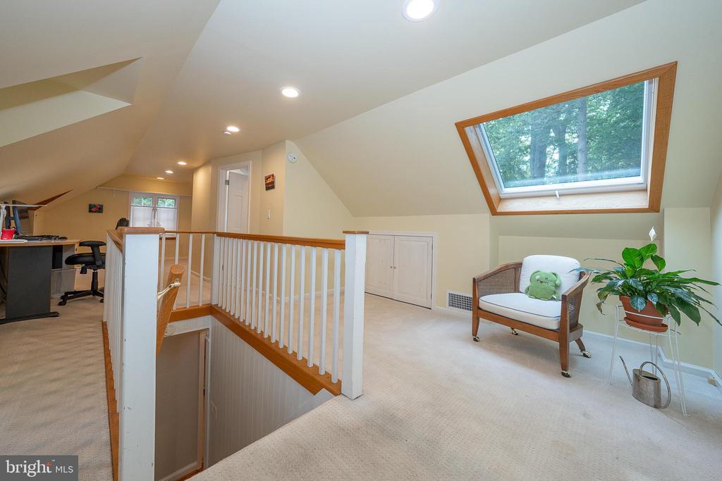 646 BEECHWOOD DRIVE
