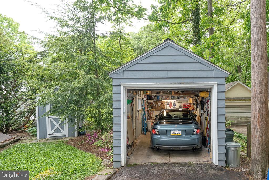 646 BEECHWOOD DRIVE
