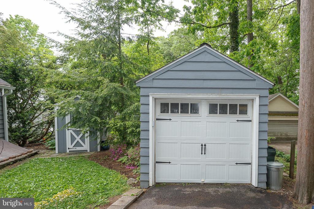 646 BEECHWOOD DRIVE