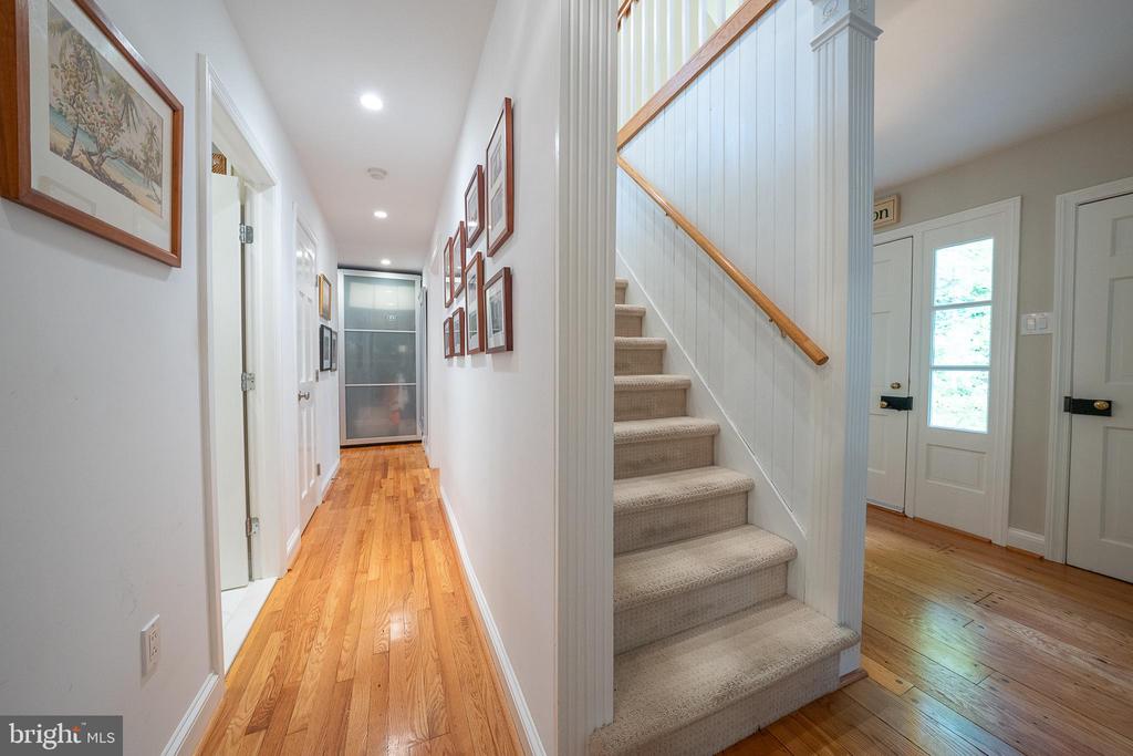 646 BEECHWOOD DRIVE