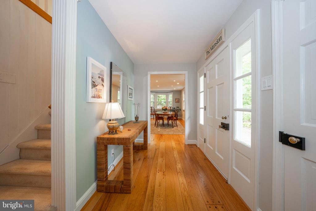 646 BEECHWOOD DRIVE
