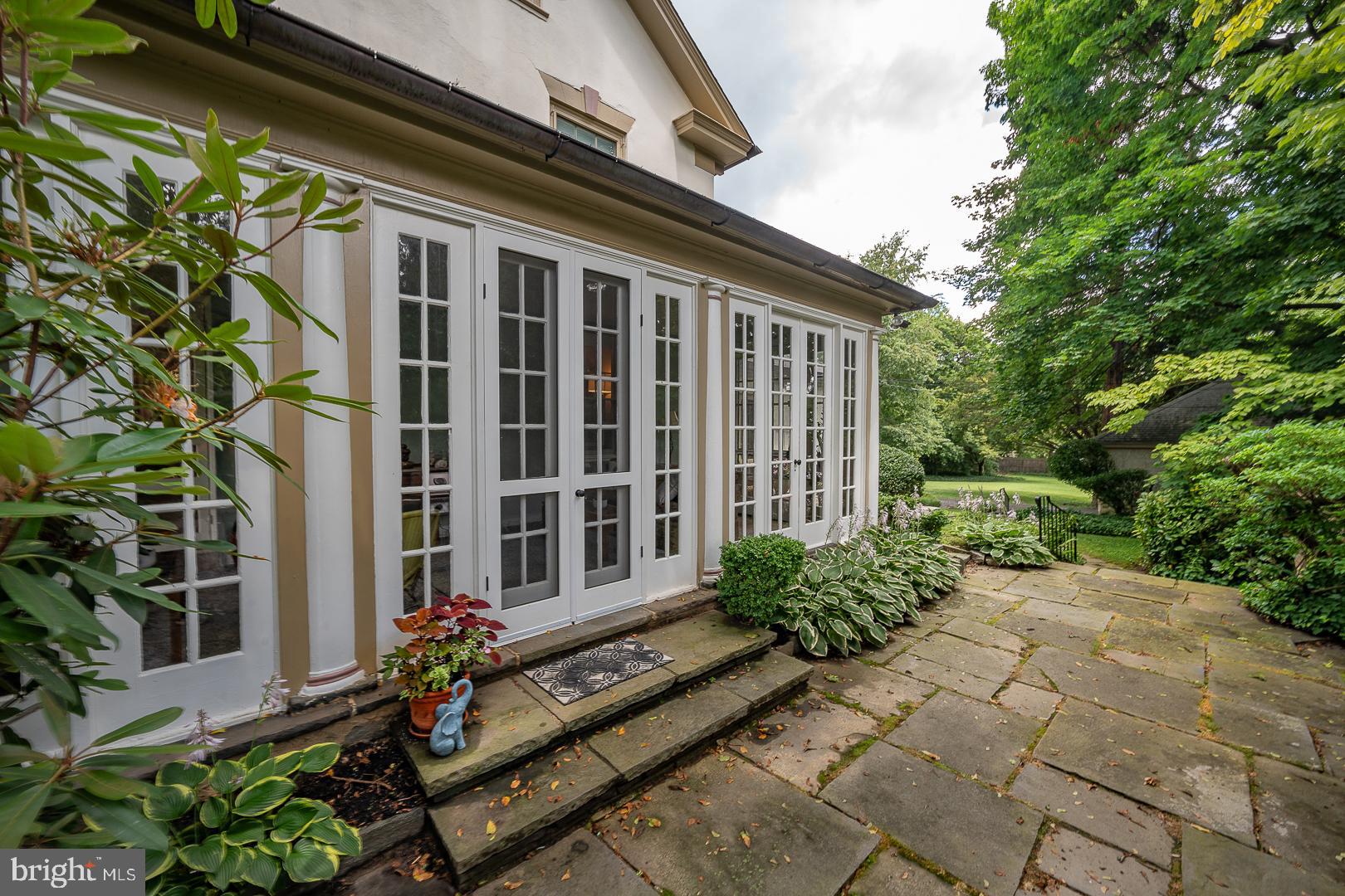 47 E WYNNEWOOD ROAD