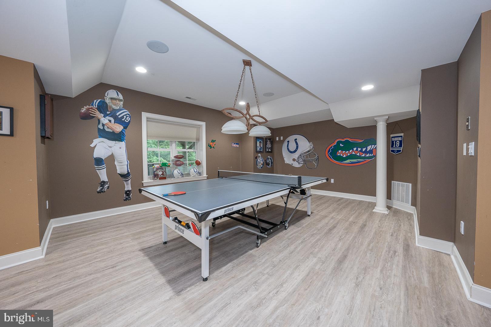 899 Black Rock Road