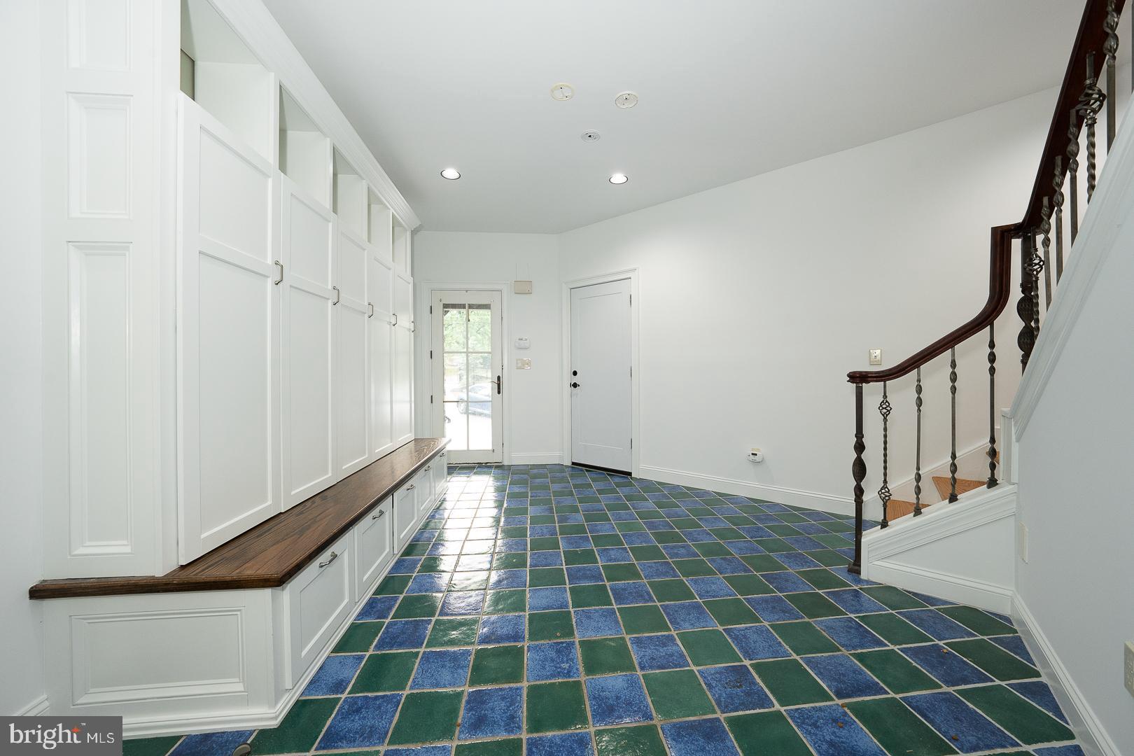 899 Black Rock Road