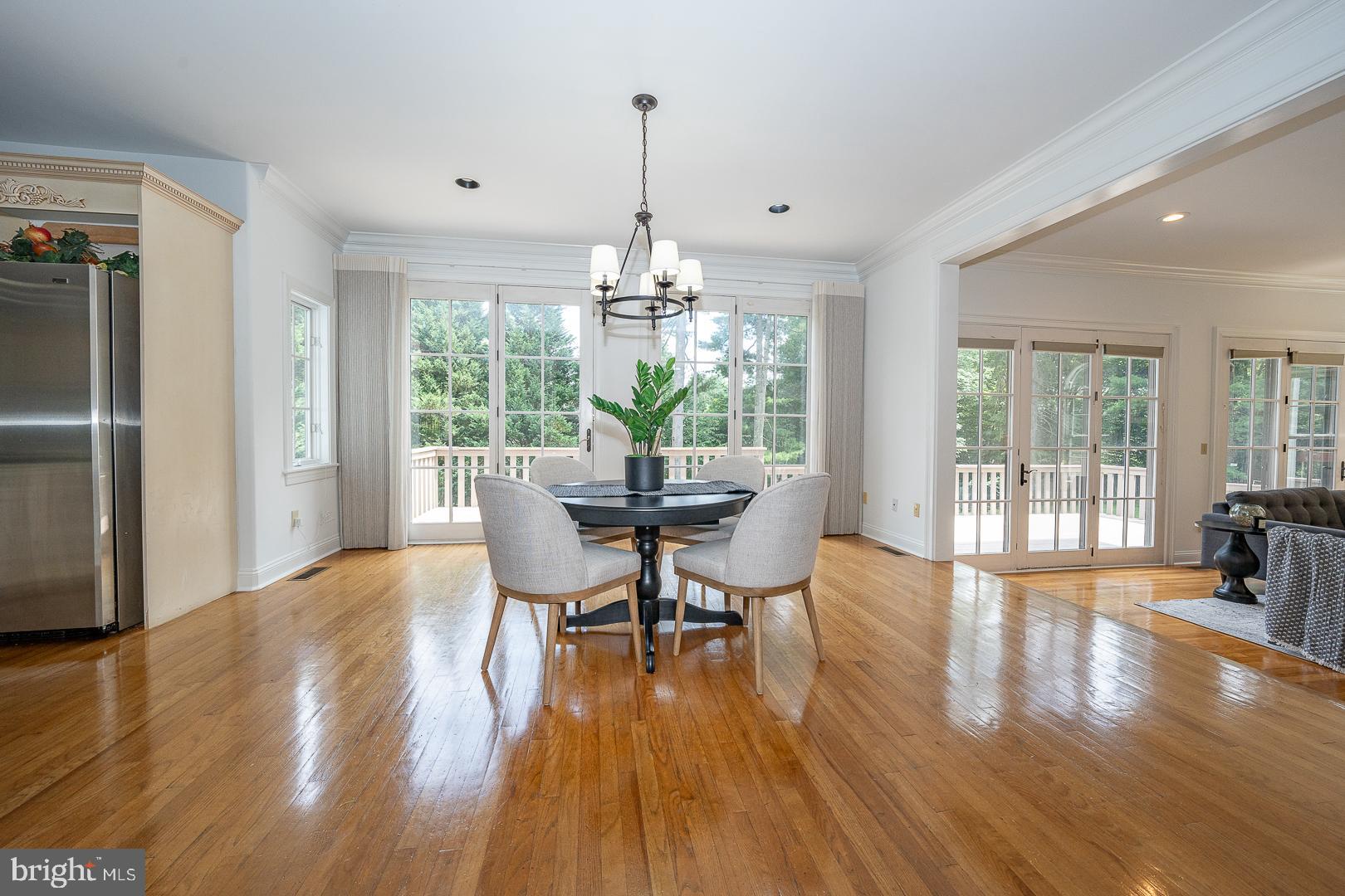 899 Black Rock Road