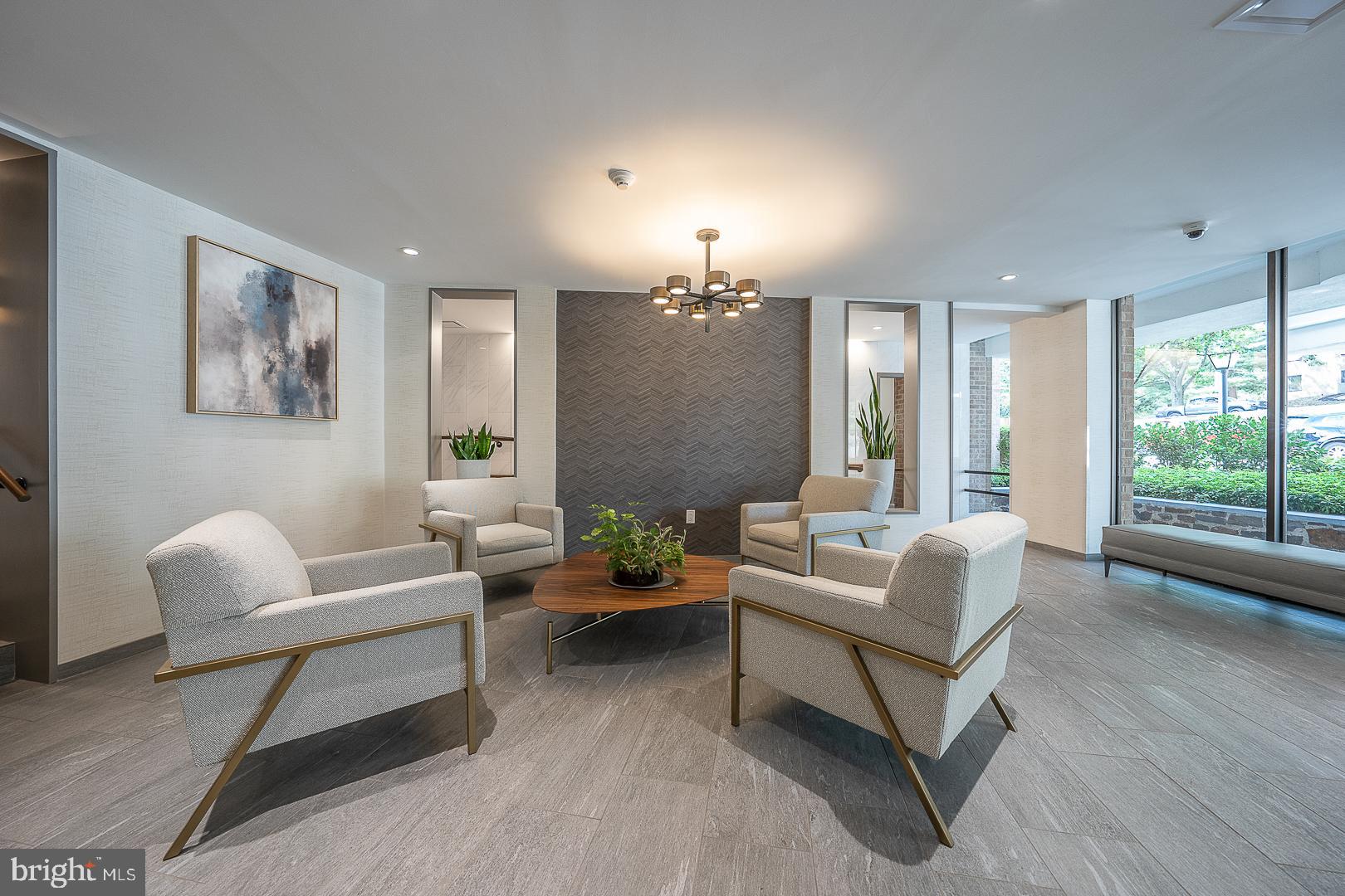 1637 Oakwood DRIVE Unit: CONDO 218