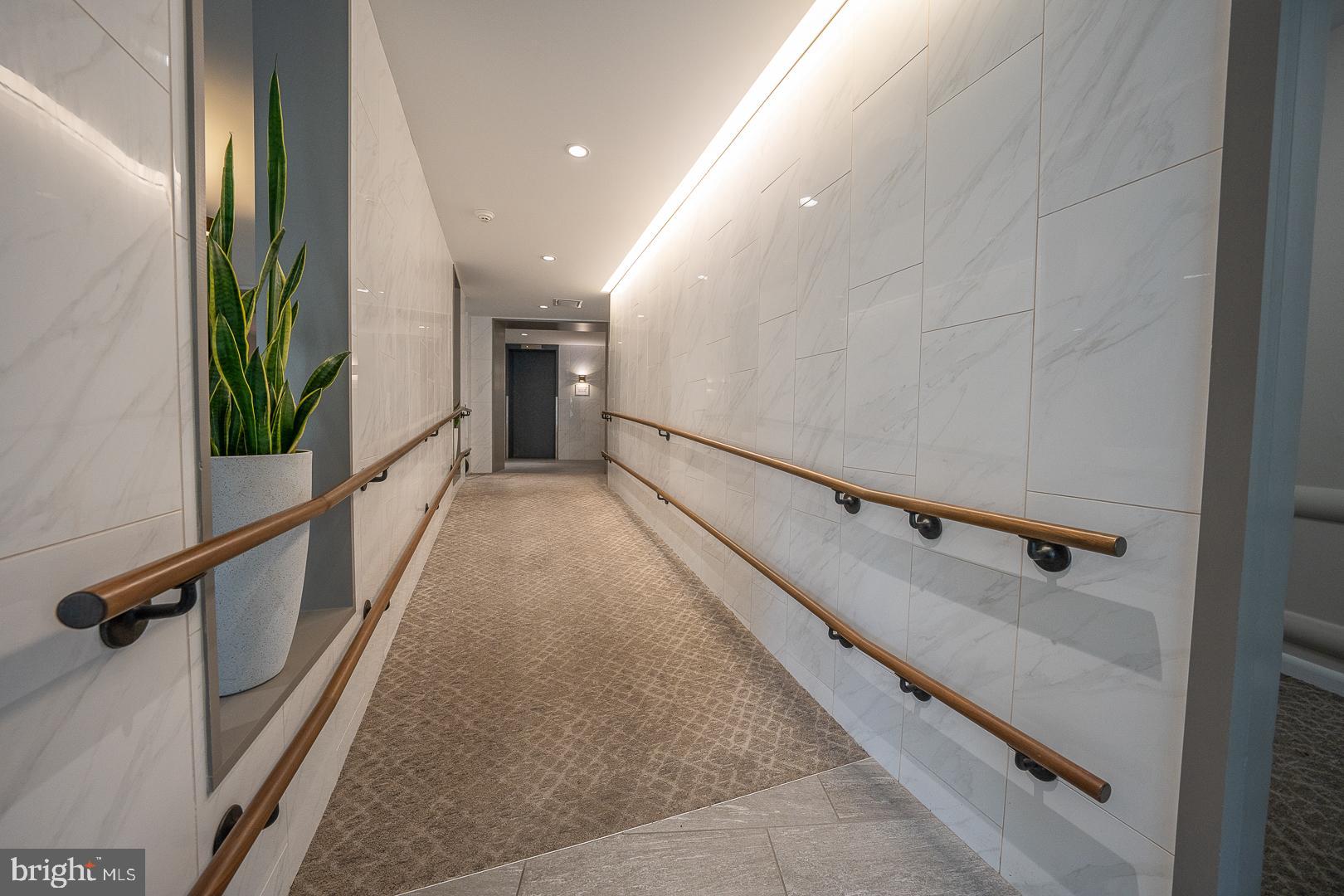 1637 Oakwood DRIVE Unit: CONDO 218
