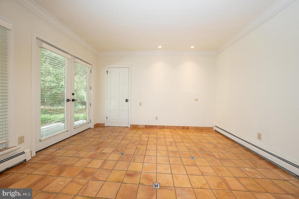 436 Morris Ave