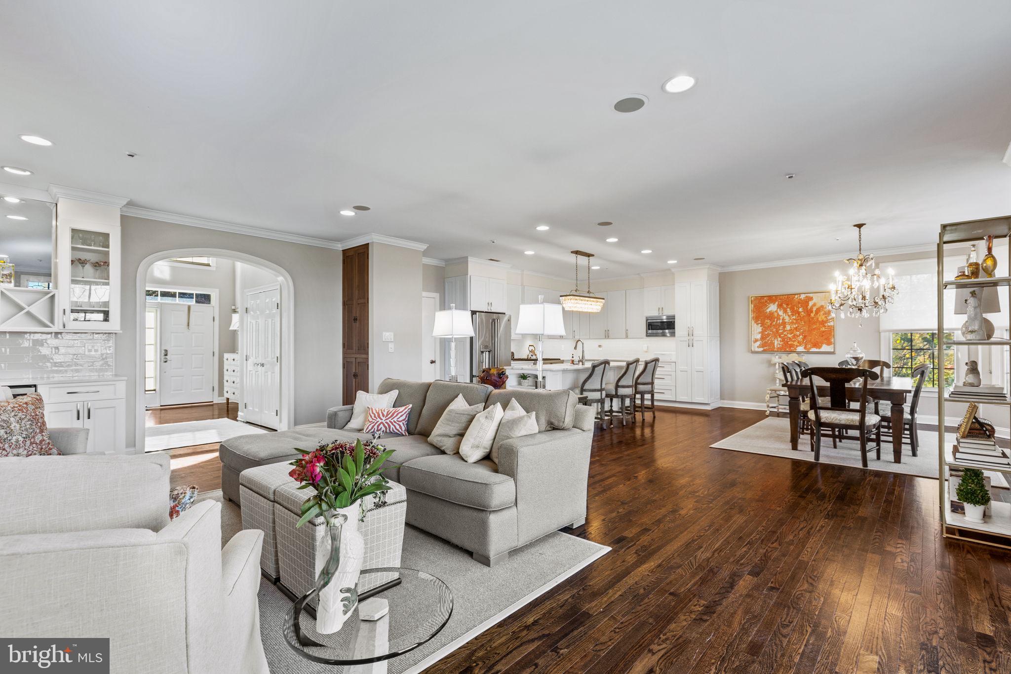 1112 Riverview Ln