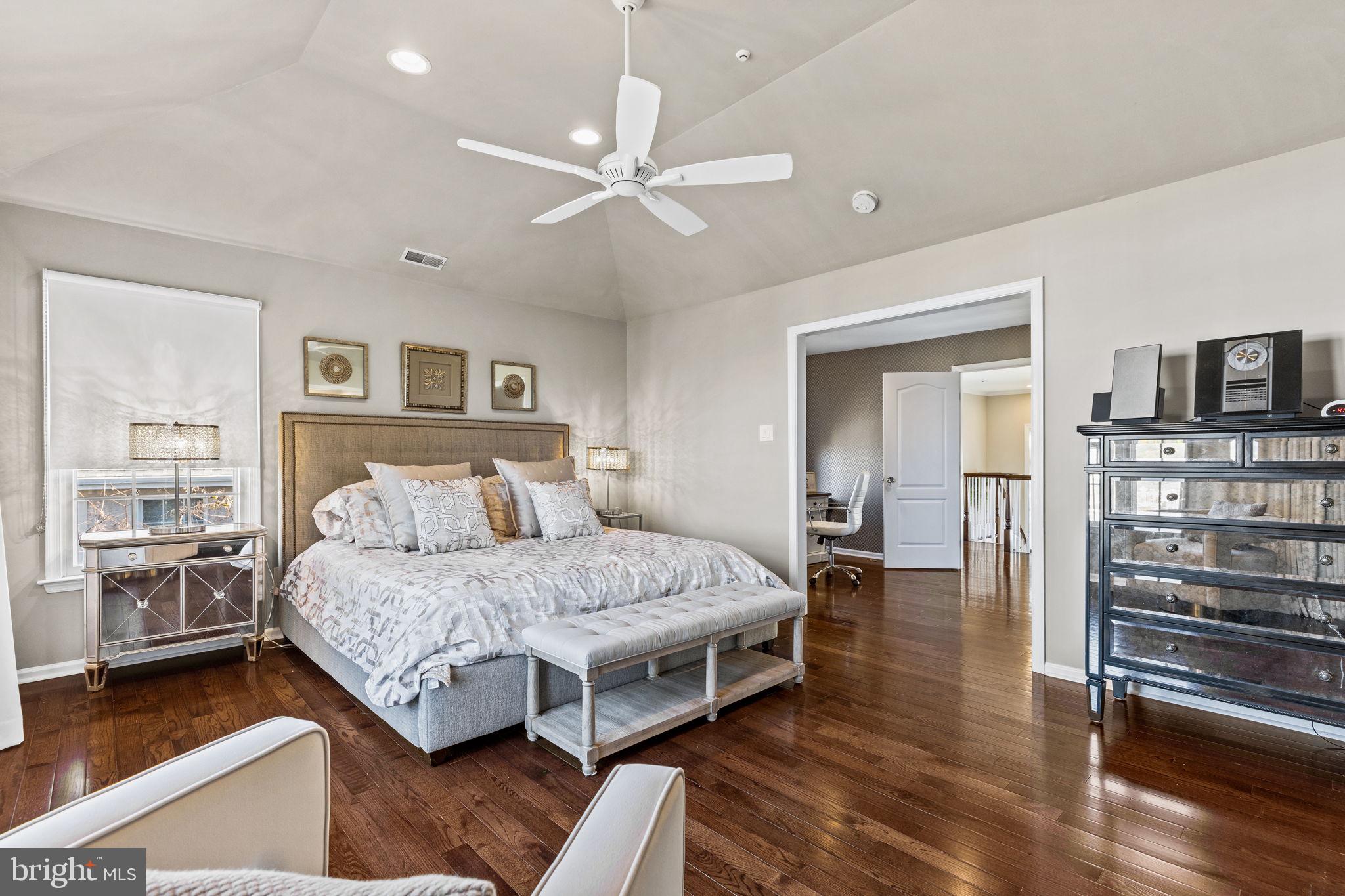 1112 Riverview Ln