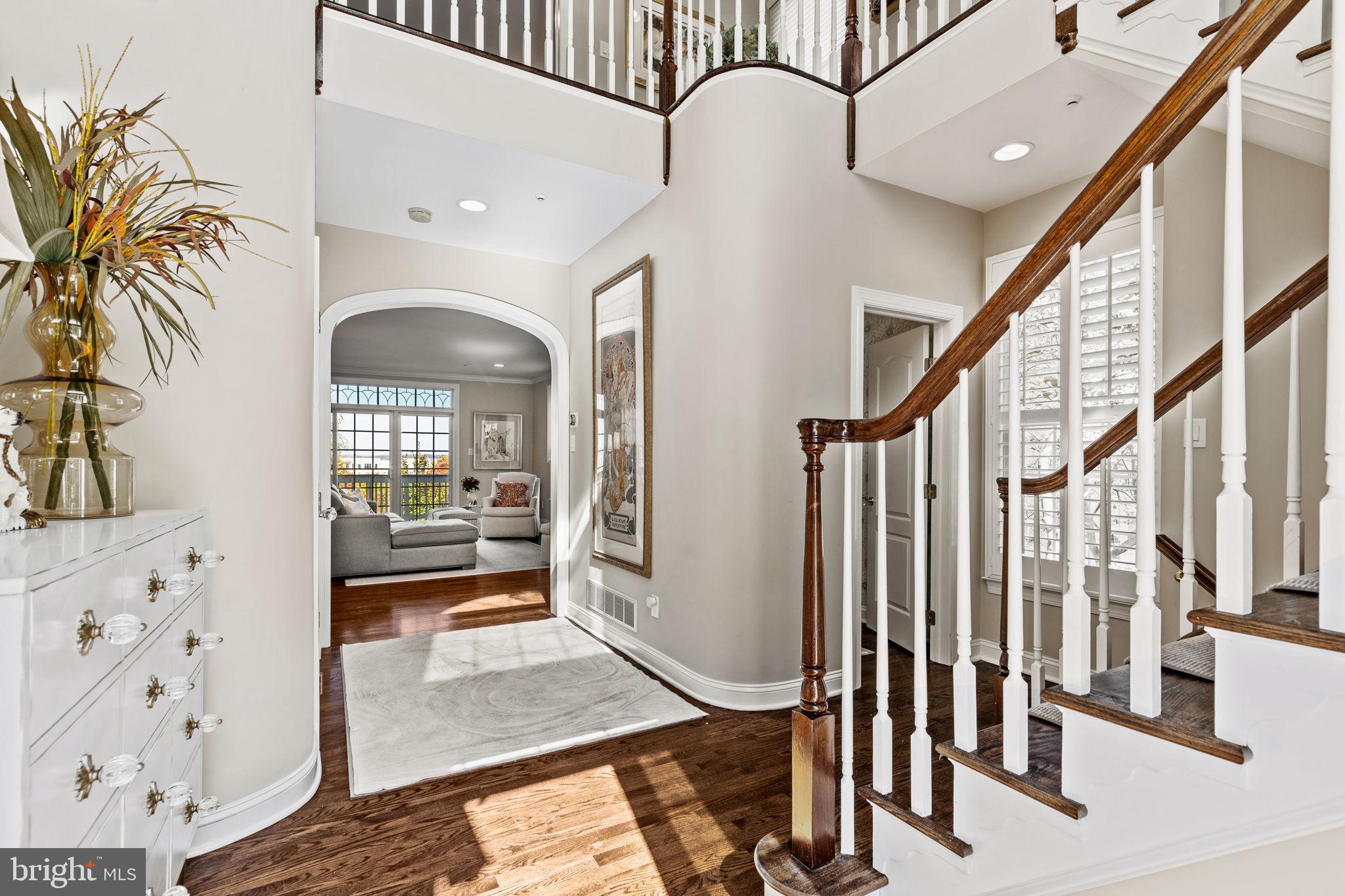 1112 Riverview Ln