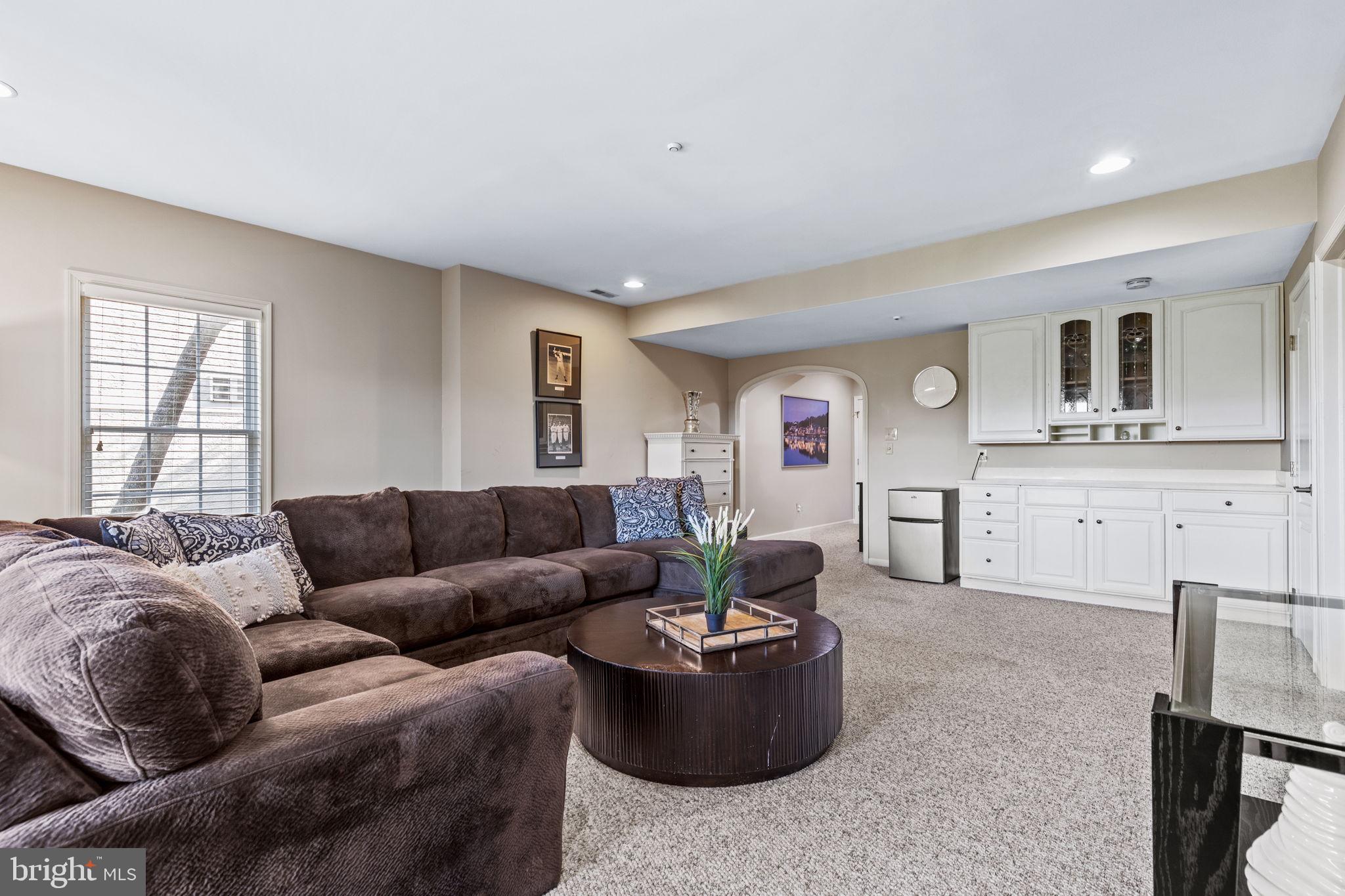 1112 Riverview Ln