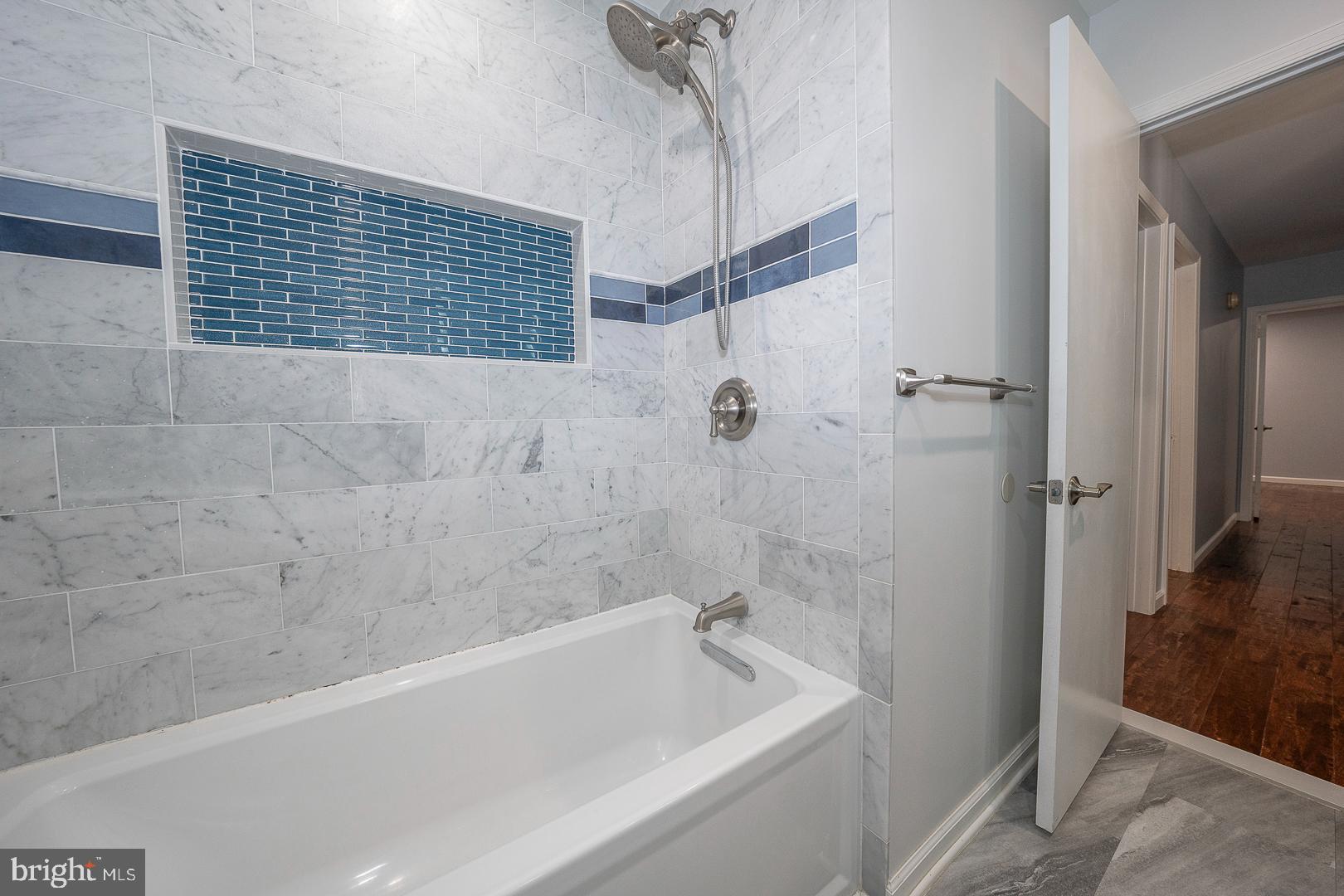 12 Raynham Rd