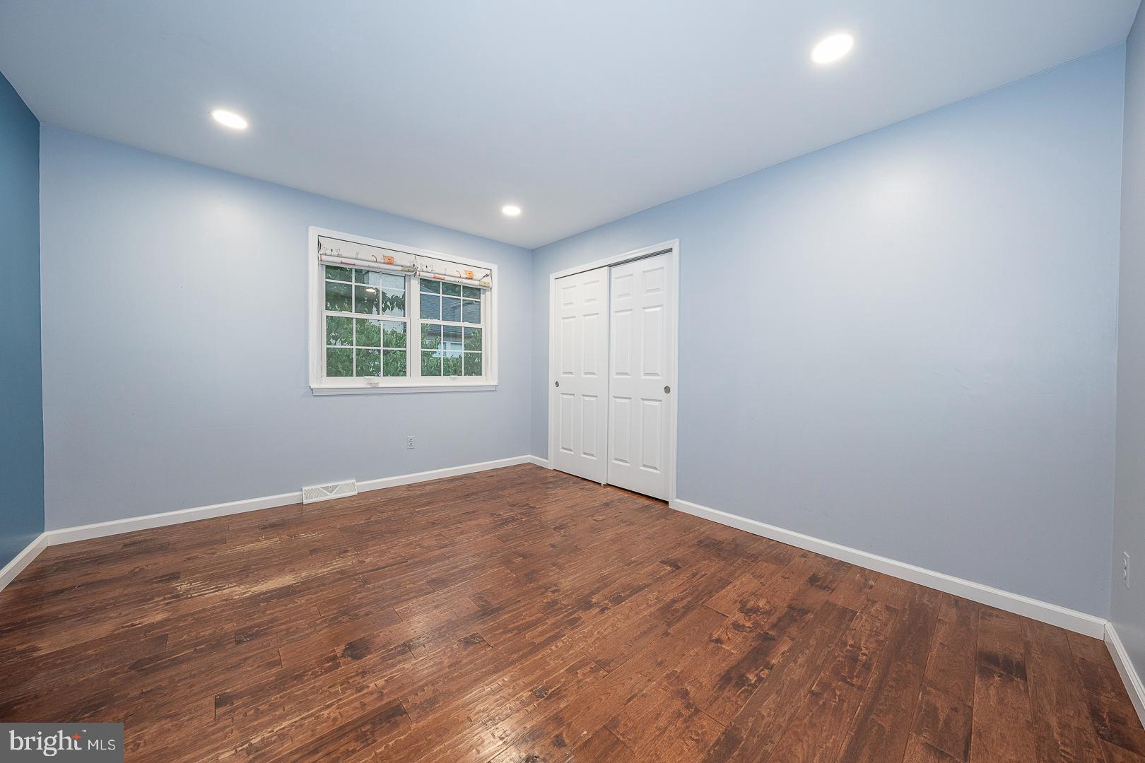 12 Raynham Rd