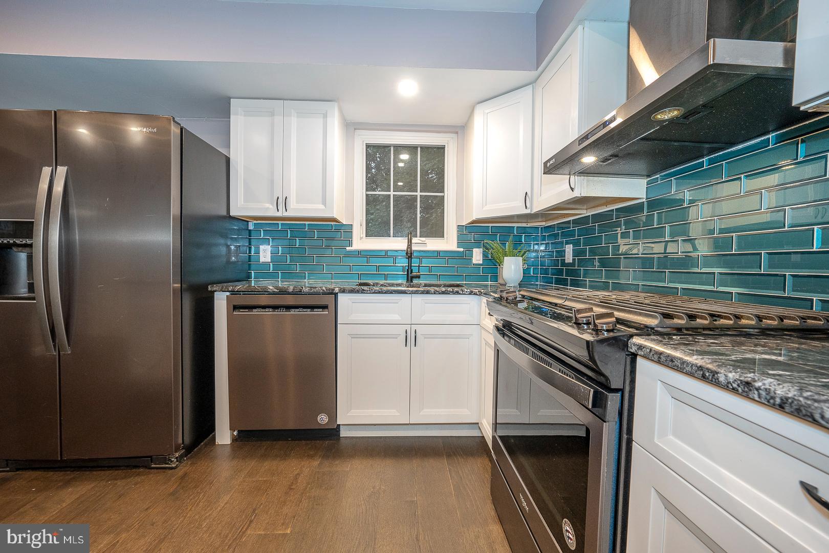 12 Raynham Rd