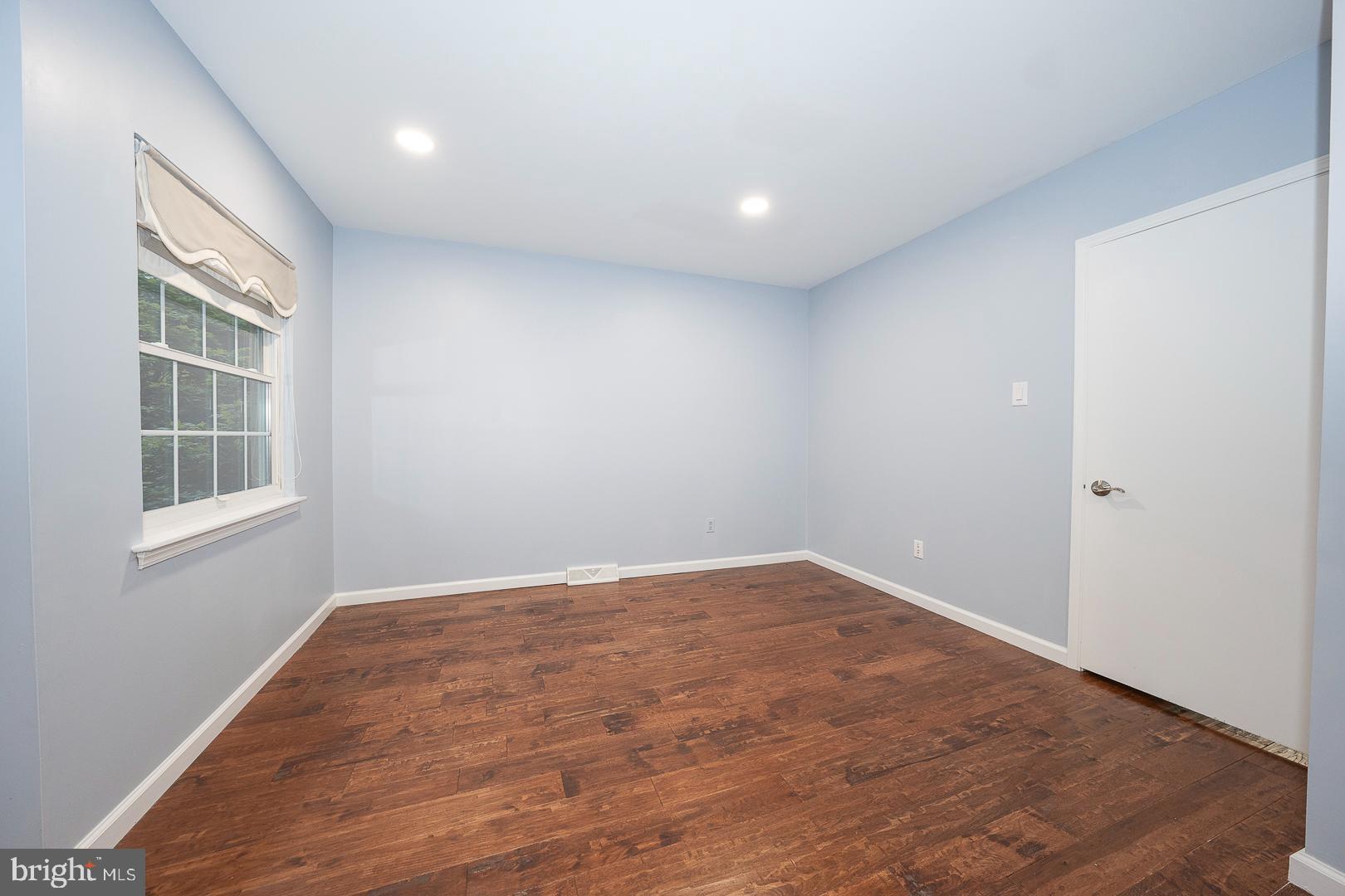 12 Raynham Rd