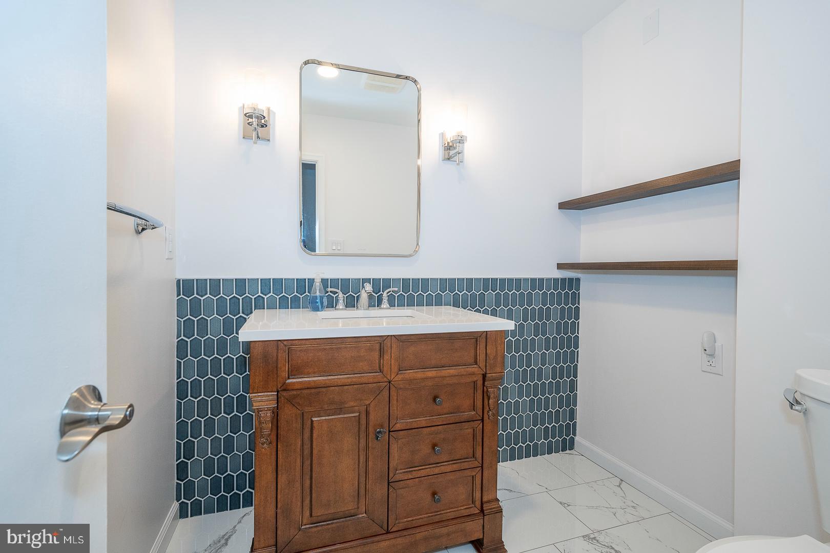 12 Raynham Rd