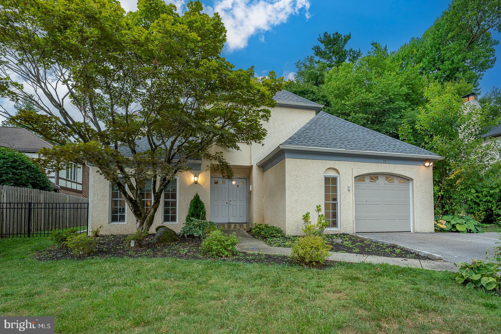 12 Raynham Rd