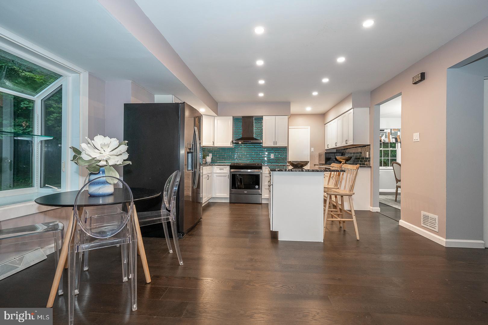 12 Raynham Rd