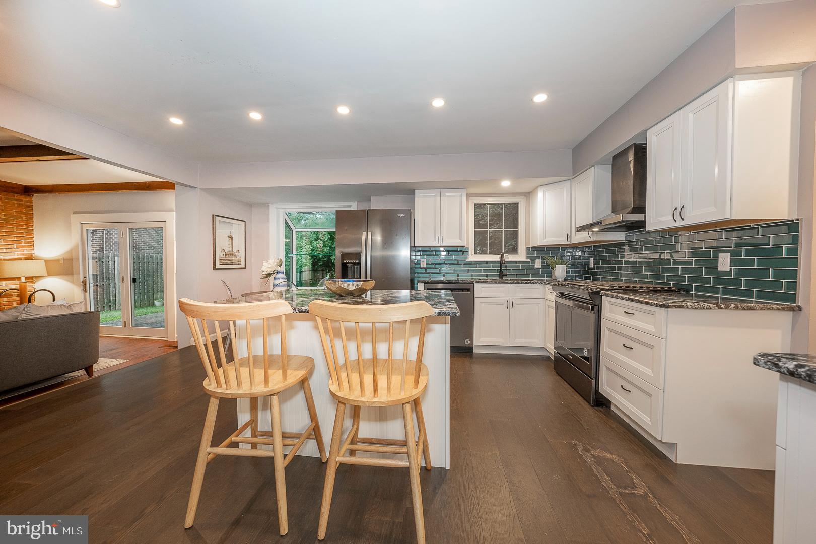 12 Raynham Rd