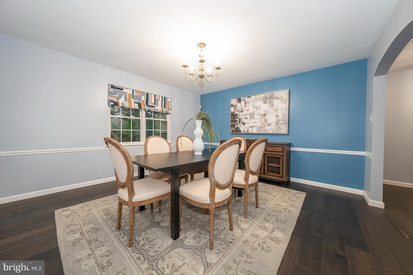 12 Raynham Rd