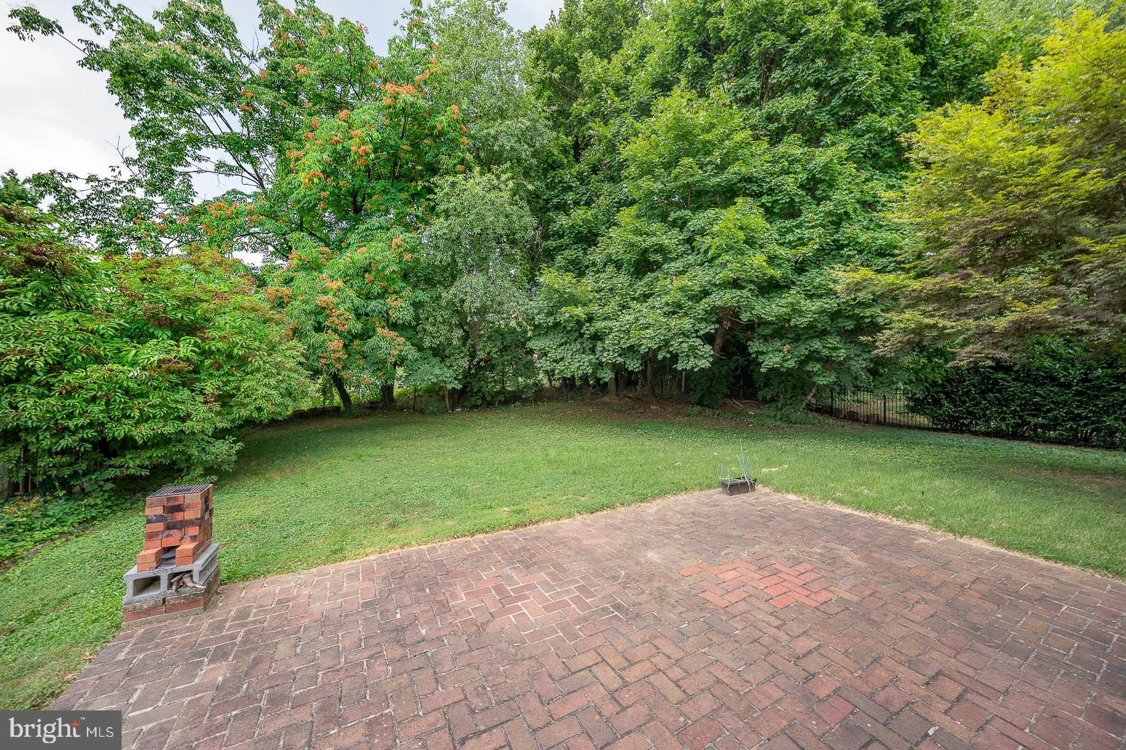 12 Raynham Rd