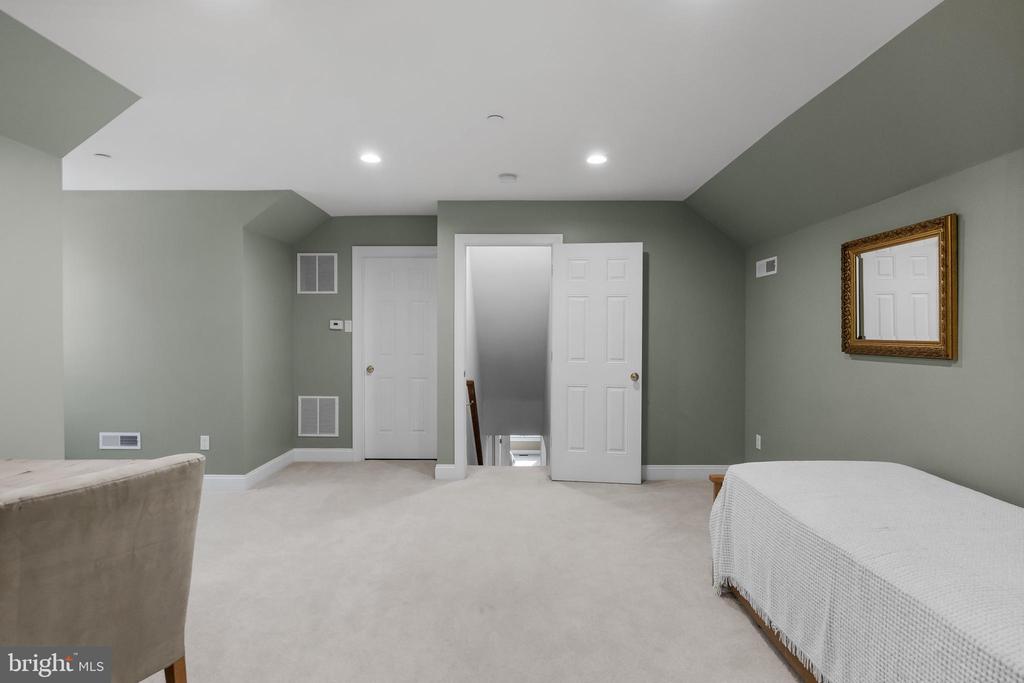 815 Brower Rd