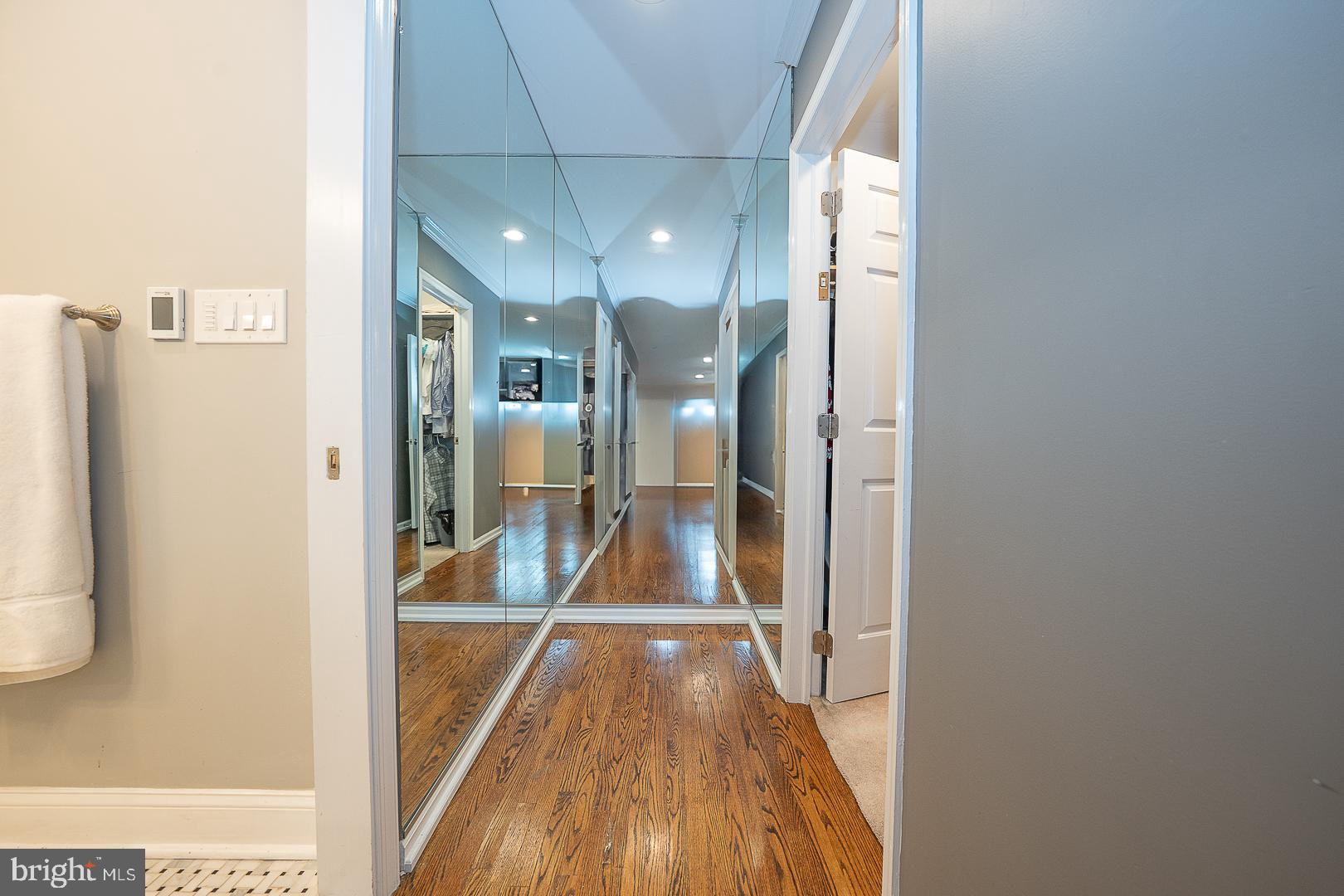 10 HANSEN CT