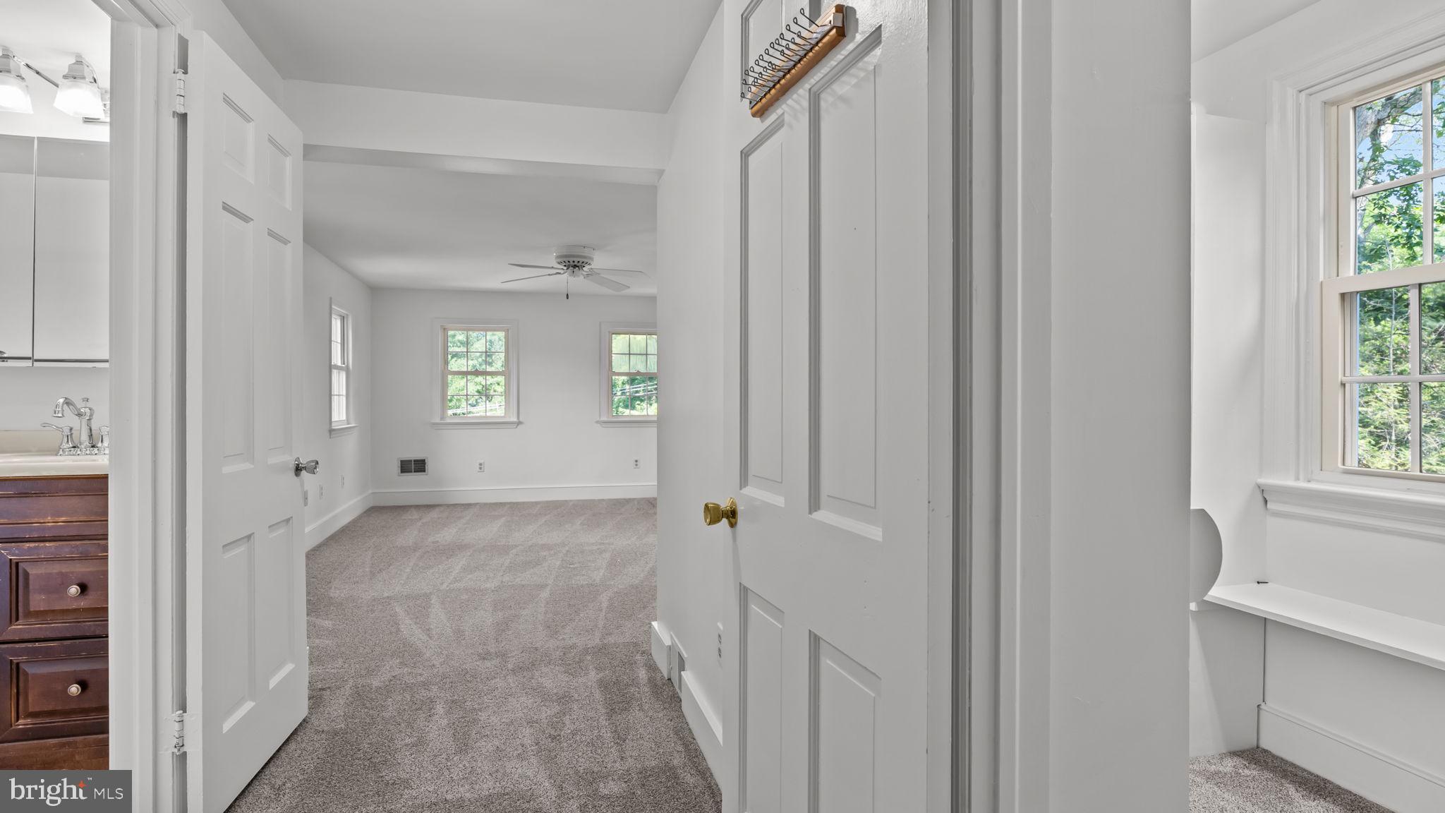 2411 ALAN ROAD