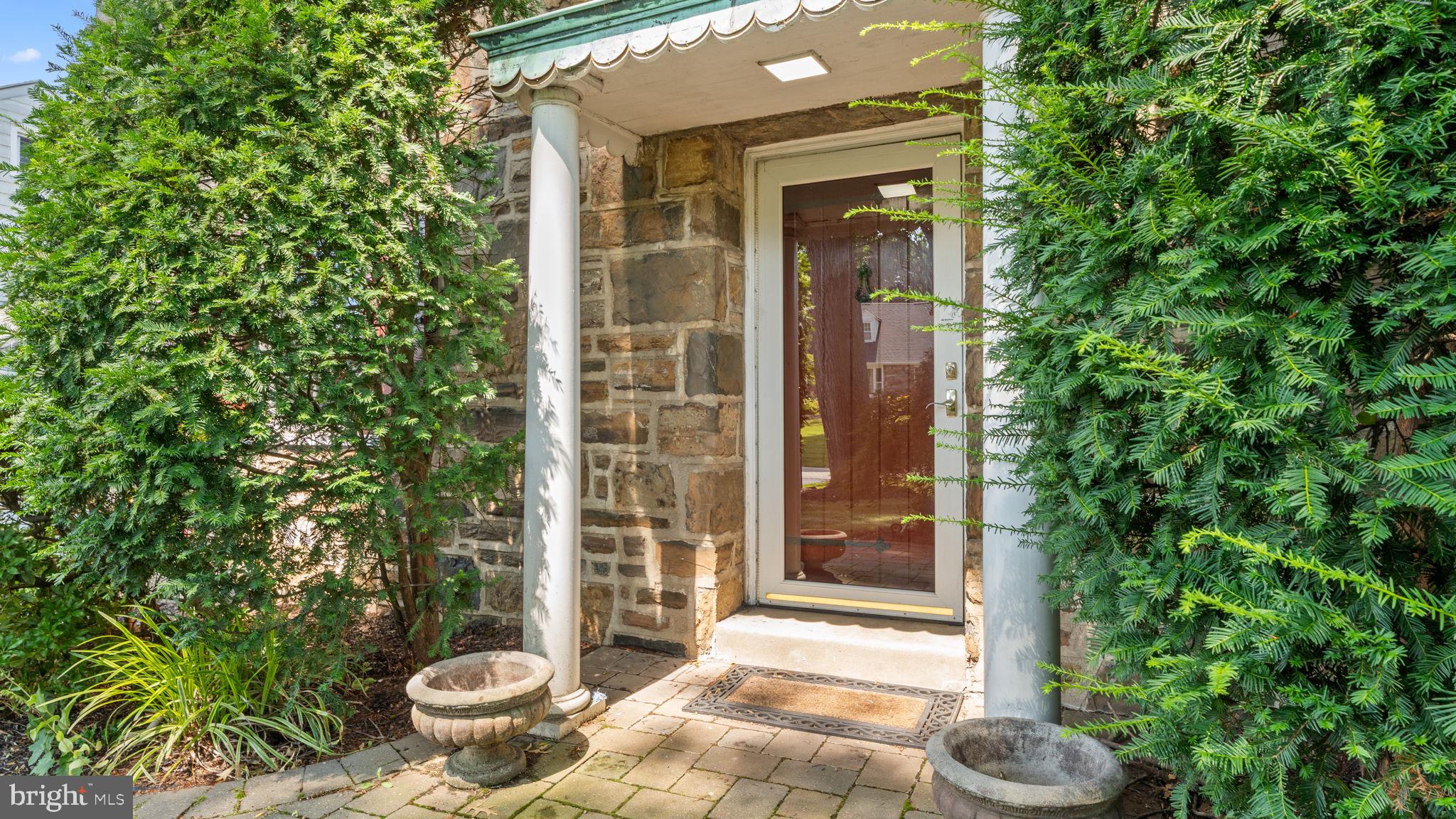 2411 ALAN ROAD