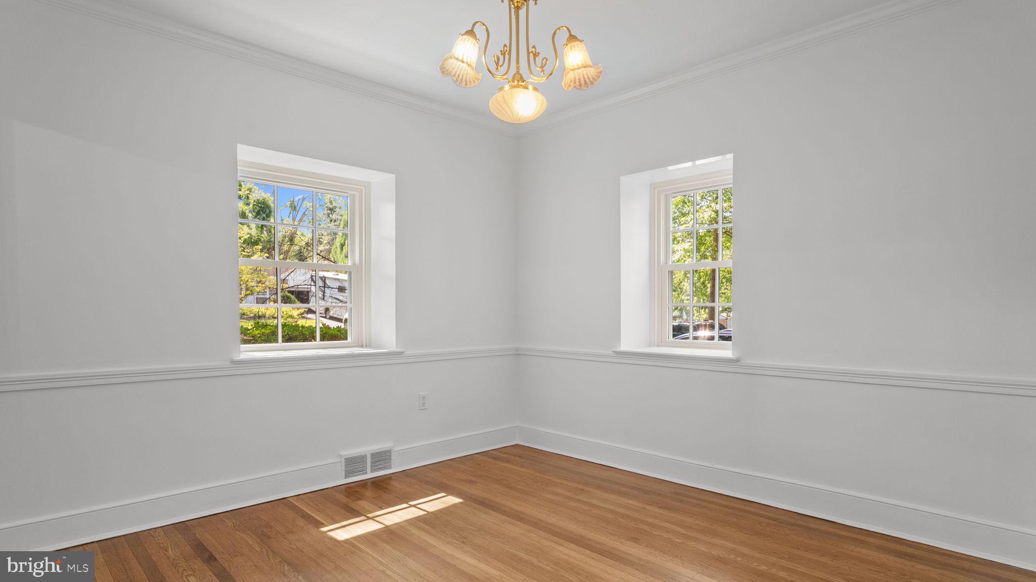 2411 ALAN ROAD