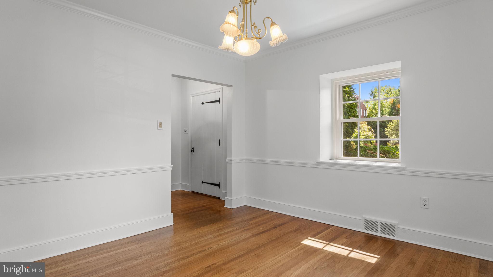 2411 ALAN ROAD