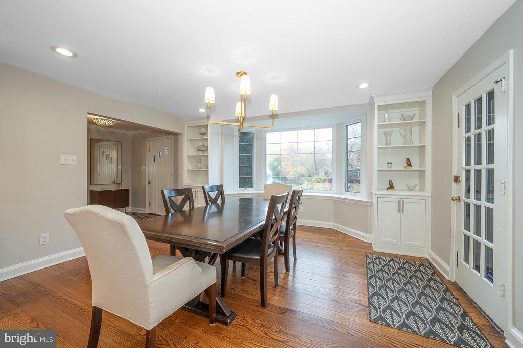 346 WINDING WAY