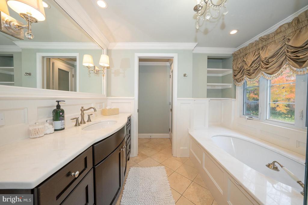 346 WINDING WAY