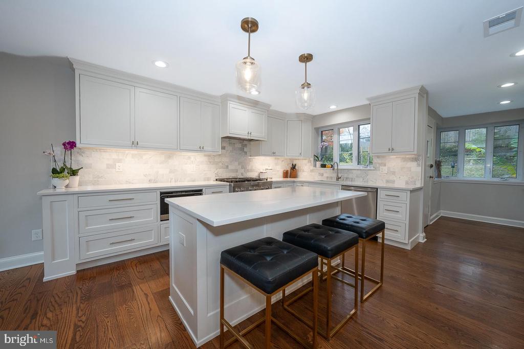 346 WINDING WAY