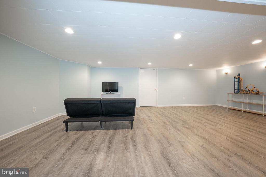 346 WINDING WAY