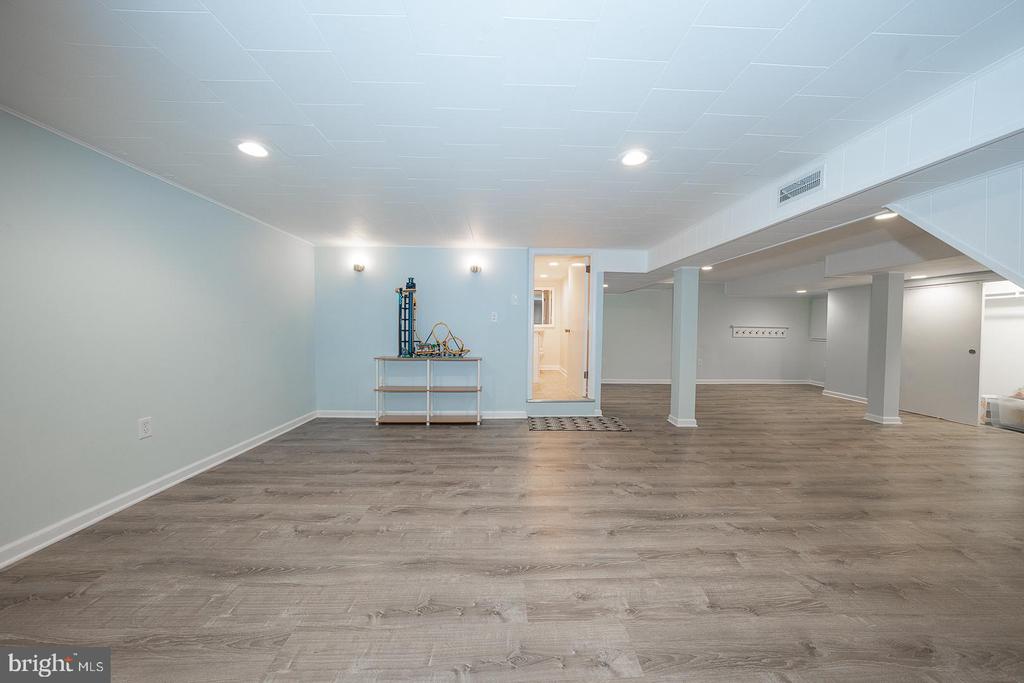 346 WINDING WAY
